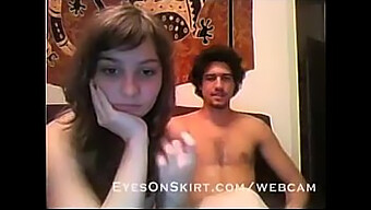 Casal real tem intimidade na webcam para o mundo ver